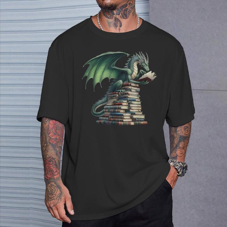 Bookworm Dragon Reading Books Dragon & Books Lover T-Shirt Gifts for Him Bookworm Dragon Reading Books Dragon & Books Lover T-Shirt Gifts for Him