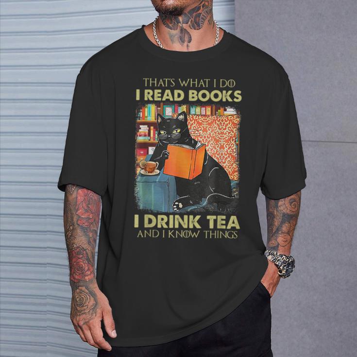 Bunny That's What I Do I Read Books And I Know Things T-Shirt Gifts for Him