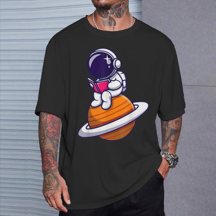 Cute Astronaut Read A Book T-Shirt Gifts for Him Cute Astronaut Read A Book T-Shirt Gifts for Him