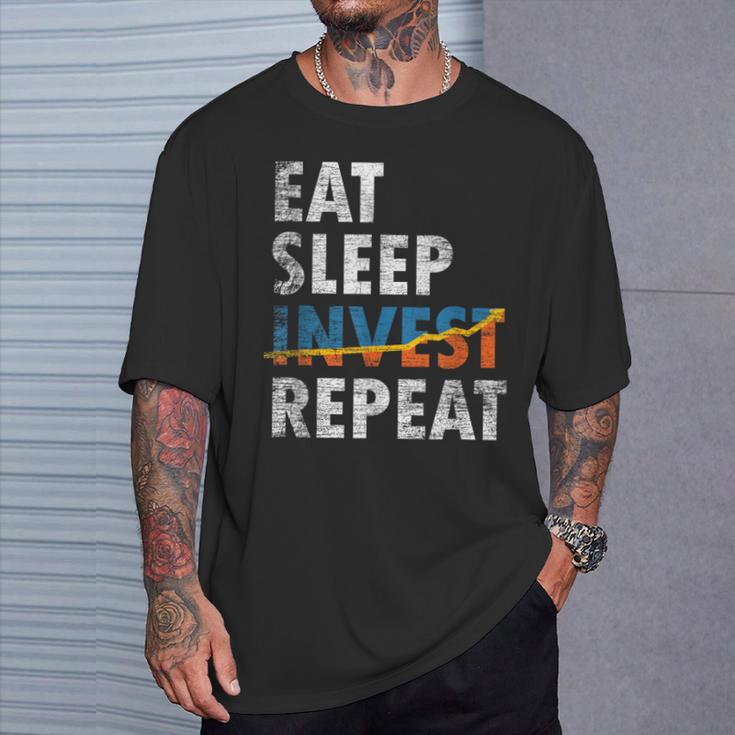 Eatleep Invest Repeat Investment Trading Tシャツ 彼への贈り物