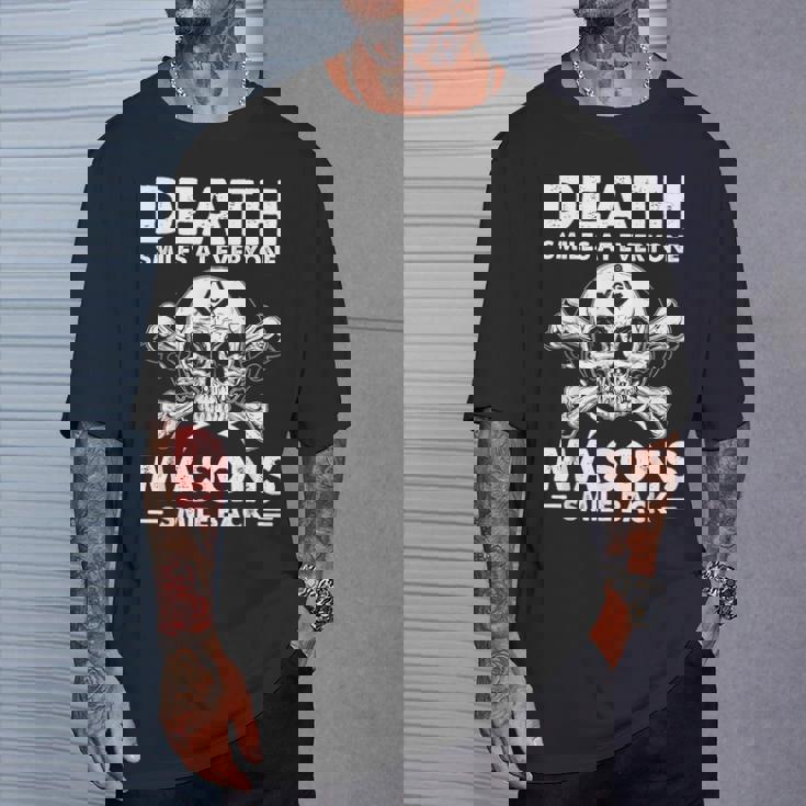 Freemasonkull Quote Deathmiles Mason ユーモア フリーメイソン Tシャツ 彼への贈り物