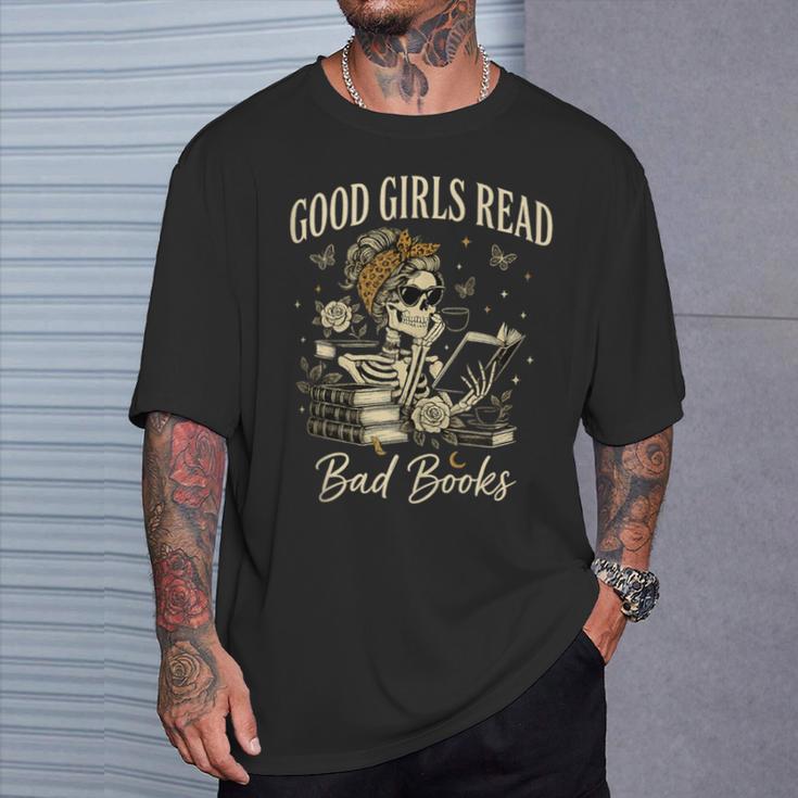 Good Girls Read Bad Books Vintage Skeleton Reader T-Shirt Gifts for Him