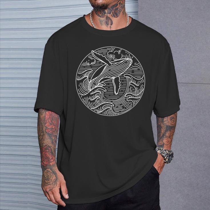 Humpback クジラ 海から雲に飛ぶ Tシャツ 彼への贈り物