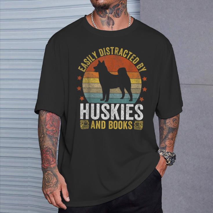 Huskies And Books Husky Mom Husky Dad Retro Vintage Reading T-Shirt Gifts for Him