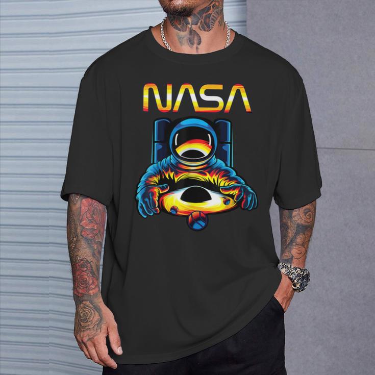 NASA Astronaut In Space Hole Comic Book Style Geek T-Shirt Gifts for Him