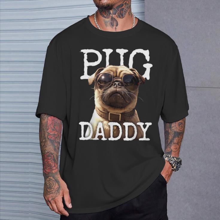 Pug Daddyパグパグパグパグパグパグお父さん犬お父さん父の日甘いパグパグお父さん Tシャツ 彼への贈り物