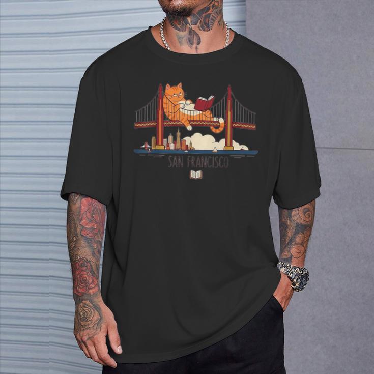San Francisco Big Cat Reading Book Golden Gate Bridge T-Shirt Gifts for Him San Francisco Big Cat Reading Book Golden Gate Bridge T-Shirt Gifts for Him