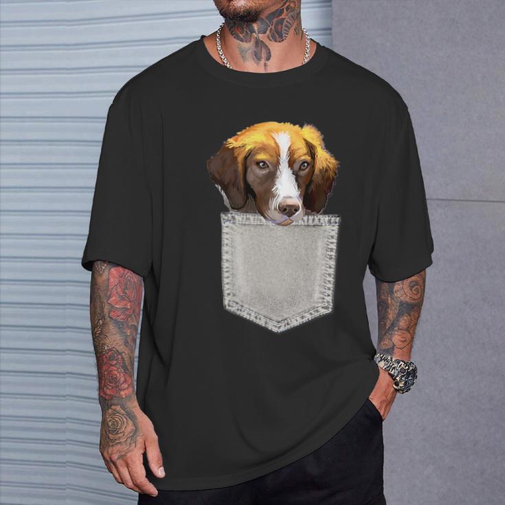 Spaniel Bretón Perro En Un Bolsillo Dog In A Pocket Camiseta unisex Regalos para él