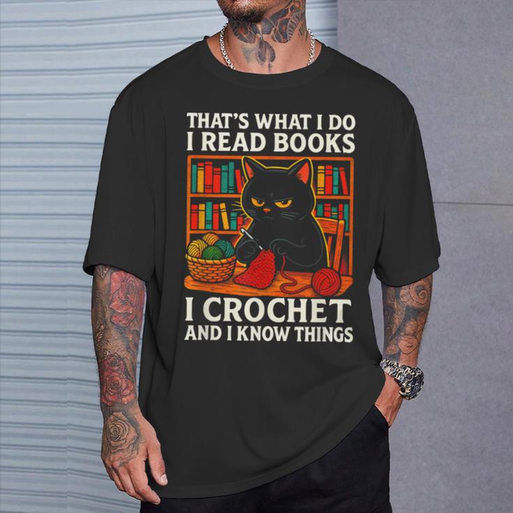That's What I DO I Read Books Crochet Cat T-Shirt Gifts for Him