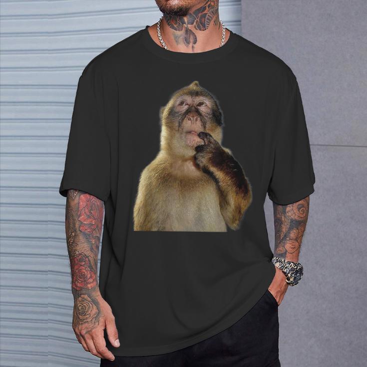 Thinking Monkey Meme Tシャツ 彼への贈り物