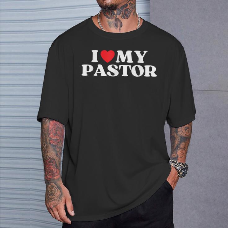 アイ・ハート・マイ・パスターファニー・レッド・ハート・ラブ・パスター・ラヴズ・パスター・ラヴズ Tシャツ 彼への贈り物