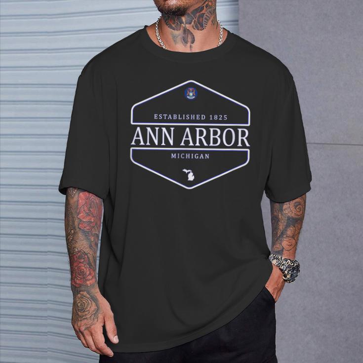 アナーバー ミシガン州 アナーバー ミシガン州 Tシャツ 彼への贈り物
