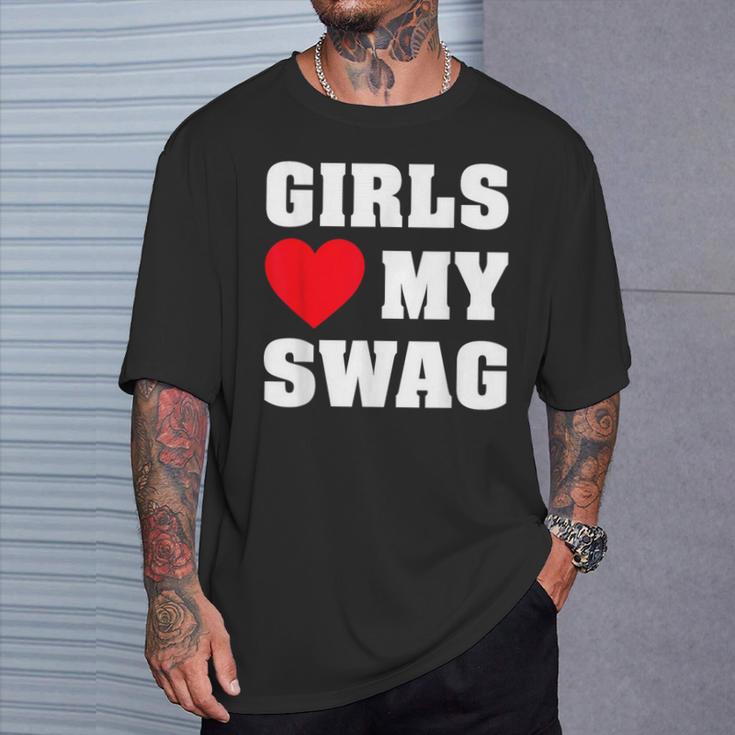 ガールズ・ラブ・マイ・スワッグ Tシャツ 彼への贈り物