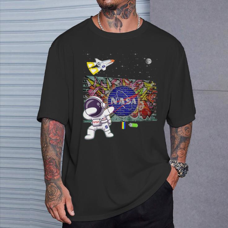 キッズ Nasaグラフィティアート宇宙飛行士キッドダビングスペースシャトルクール Tシャツ 彼への贈り物