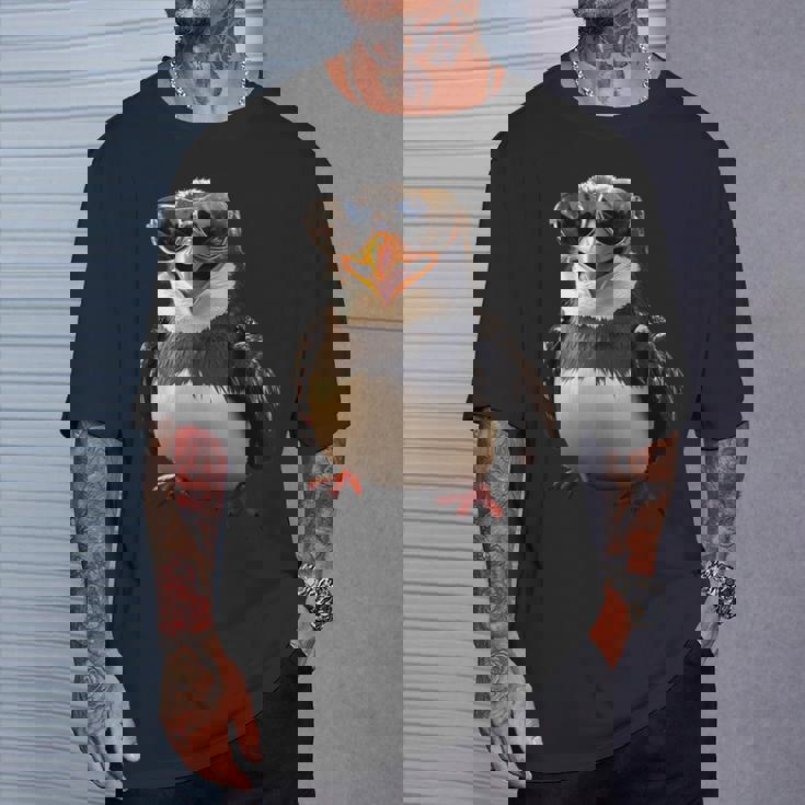 サングラスをかけたペンギン アニマル・フレンド ラブ・キュート・ペンギン Tシャツ 彼への贈り物