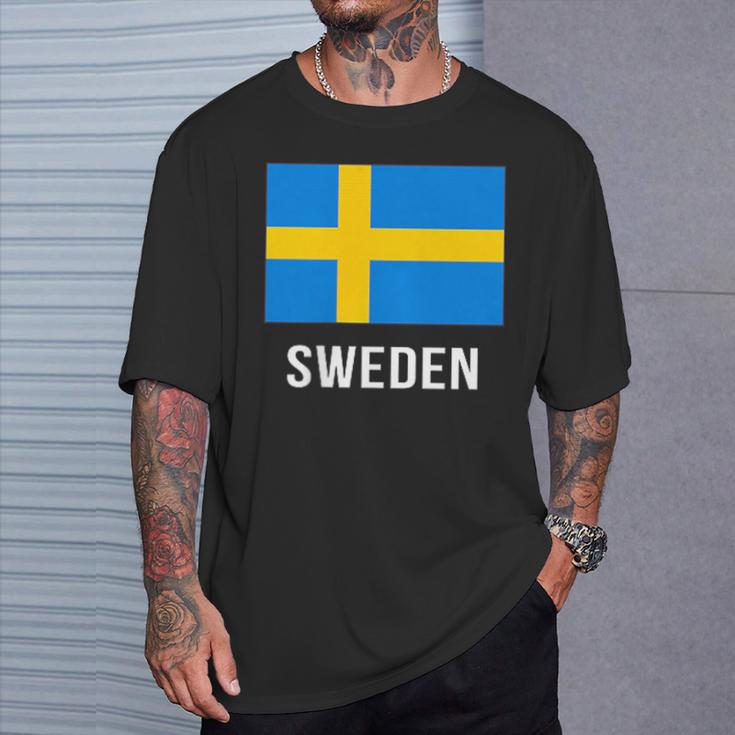スウェーデン スウェーデンの国旗 Tシャツ 彼への贈り物
