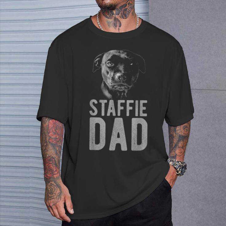 スタッフォードシャーブルテリア ブラック 男性用 スタッフィー パパ Tシャツ 彼への贈り物