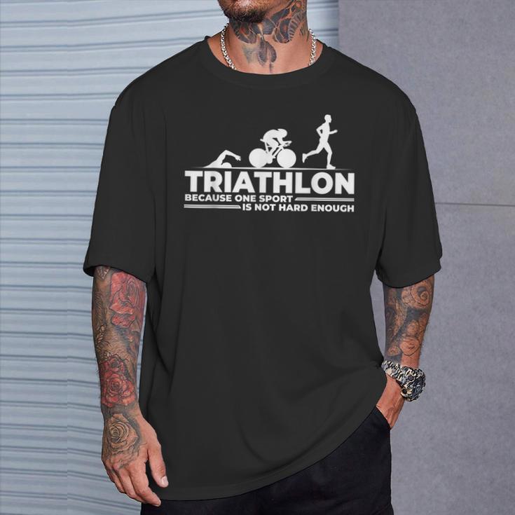 スポーツはハードルが高いからトライアスロン エクストリームアスリート Tシャツ 彼への贈り物