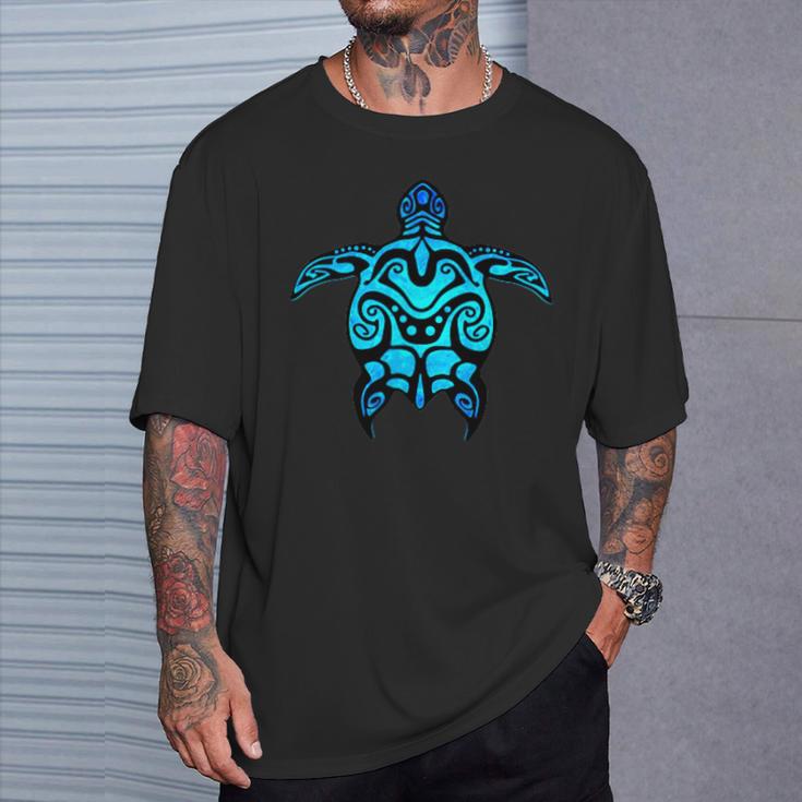 トライバル ハワイアン マオリ 太陽 ウミガメ 両面 Tシャツ 彼への贈り物