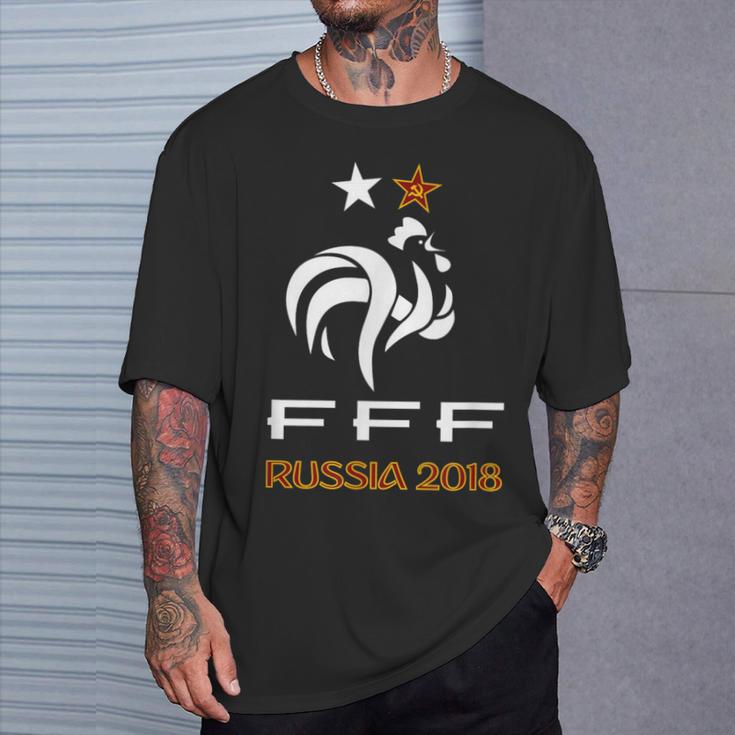 フランスのフットボールチームを祝福しましょう。 Tシャツ 彼への贈り物