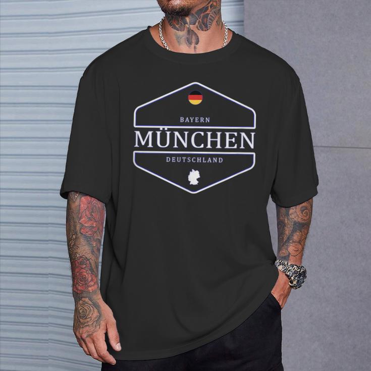 ミュンヘン バイエルン ドイツ ミュンヘン バイエルン ドイツ Cv4 Tシャツ 彼への贈り物
