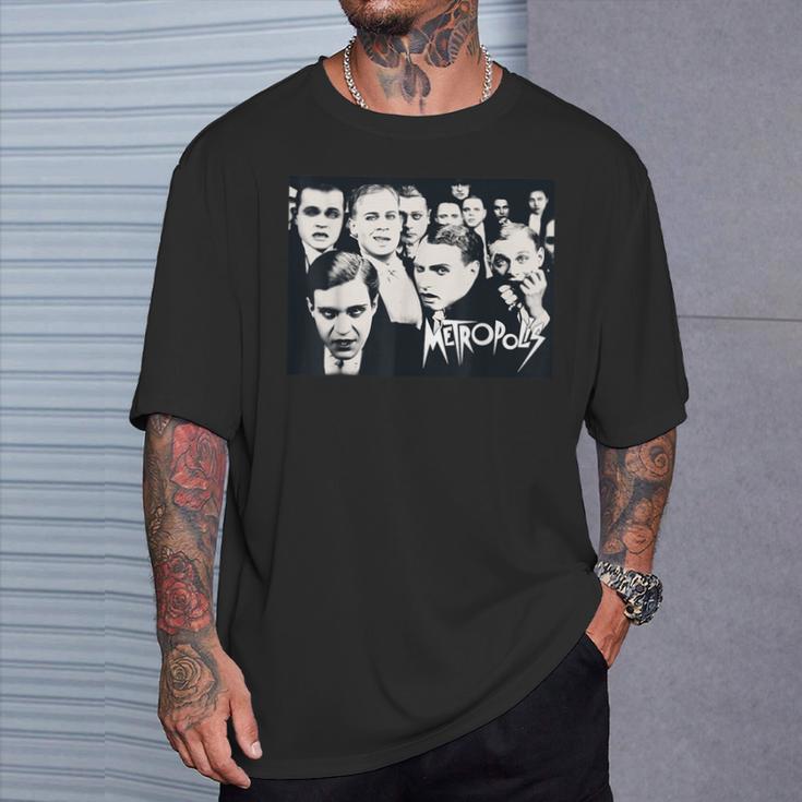 メトロポリス（Metropolis）- 男たちの乱痴気騒ぎ -1927年sf映画 レトロ アート かっこいい Tシャツ 彼への贈り物