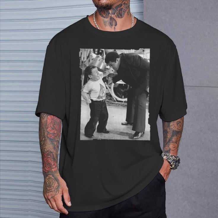 モハメド・アリとケニー・ベイカーのファイトシーンバラエティ番組1979 Tシャツ 彼への贈り物