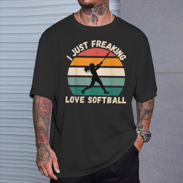 ヴィンテージソフトボール I Just Freaking Love ソフトボール愛好家 Tシャツ 彼への贈り物