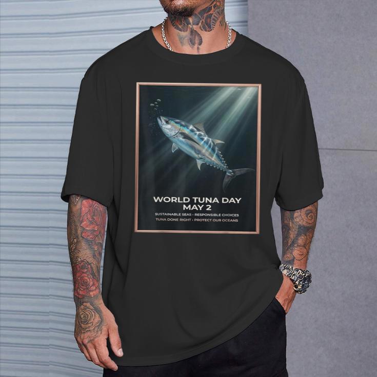 ヴィンテージブルーフィンツナ 5月2日世界デー Tシャツ 彼への贈り物