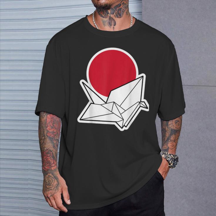 大きな折り鶴と夕日 Tシャツ 彼への贈り物