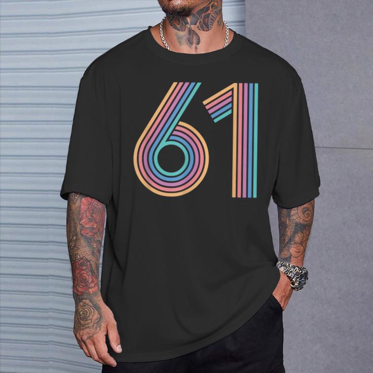 数字 61 61周年記念 男女 61歳の誕生日 Tシャツ 彼への贈り物