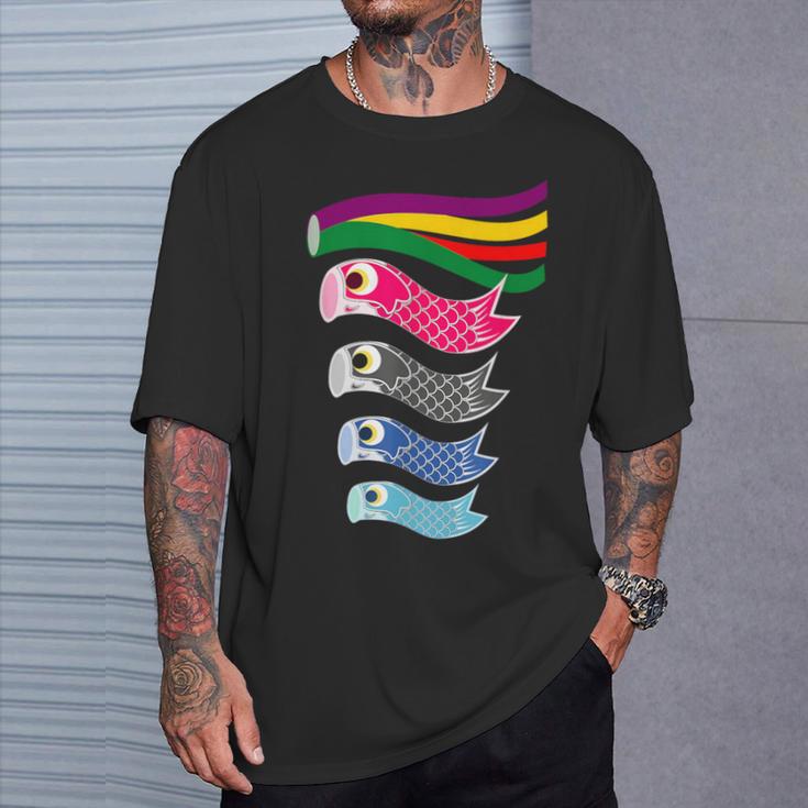日本の伝統的な鯉鯉鯉のぼり旗 こどもの日 Tシャツ 彼への贈り物
