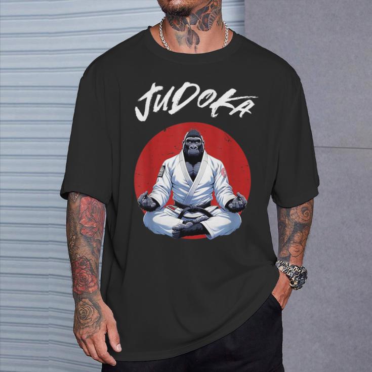 柔道ゴリラ 日本のグラップリング柔道家 Tシャツ 彼への贈り物