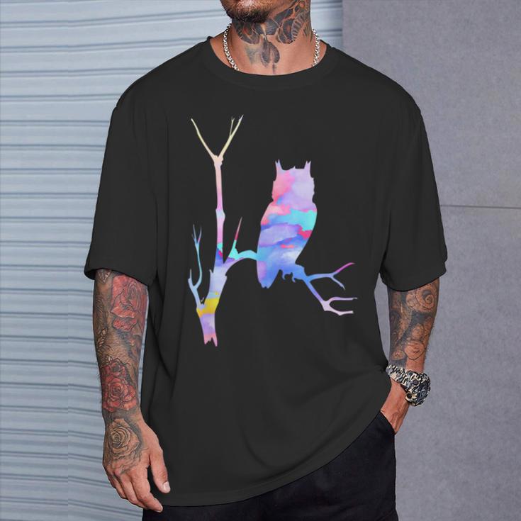 水彩フクロウsiitingツリーバードウォッチングアートバード Tシャツ 彼への贈り物