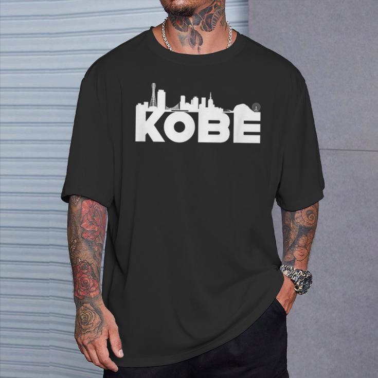 神戸ジャパン 都市スカイライン シルエット アウトライン スケッチ Tシャツ 彼への贈り物