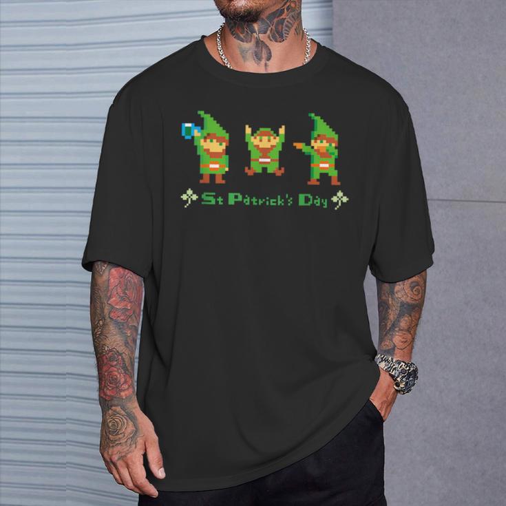 聖パトリックデー ピクセルアート ドット絵 レトロゲーム プレゼント ダブダンス 乾杯 万歳 Tシャツ 彼への贈り物