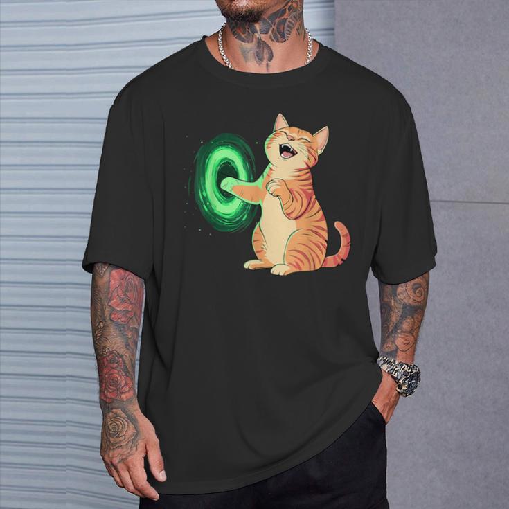 背中にポータル中指を持ついたずらな猫コスチューム。 Tシャツ 彼への贈り物