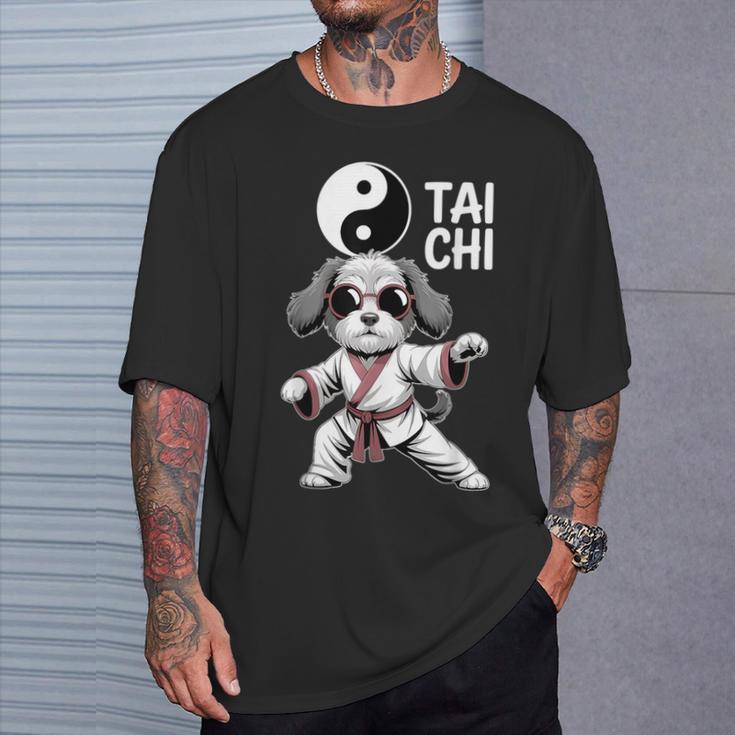 面白い太極拳犬格闘技陰陽クールな子犬のポーズ Tシャツ 彼への贈り物