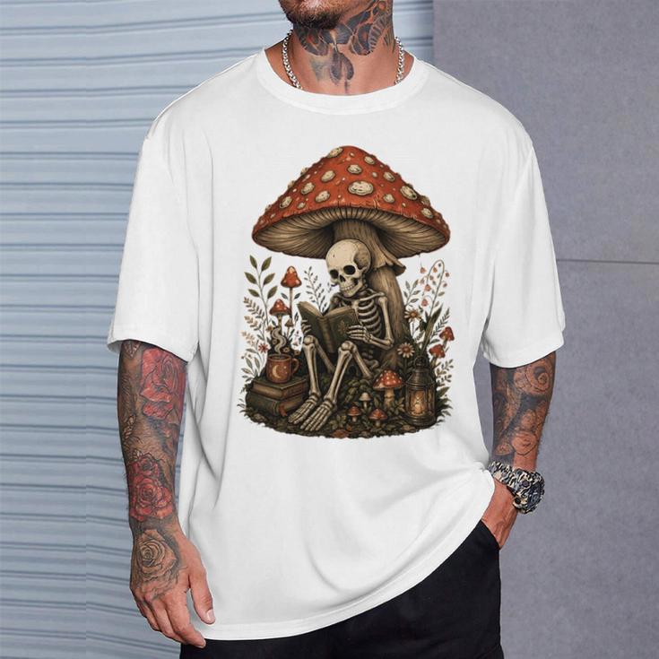 Floral Mushroom Skeleton Reading Books Gothic Humor T-Shirt Gifts for Him