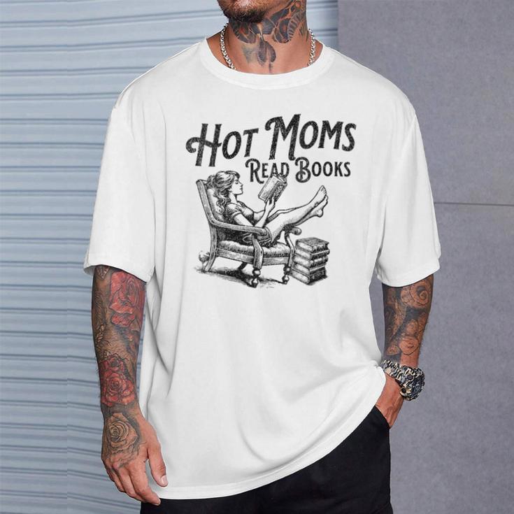 Hot Moms Read Books For Moms Book Lover T-Shirt Gifts for Him