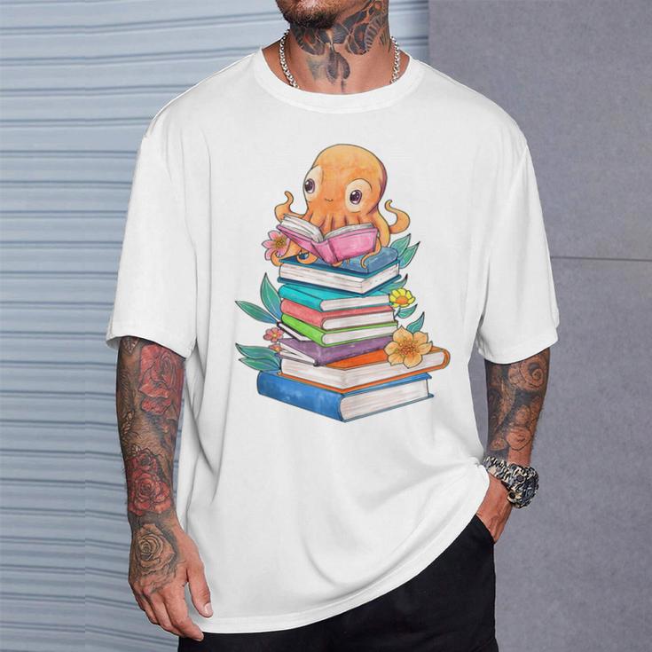 Octopus Reading Bookworm Book Reading Octopus Lover T-Shirt Gifts for Him Octopus Reading Bookworm Book Reading Octopus Lover T-Shirt Gifts for Him