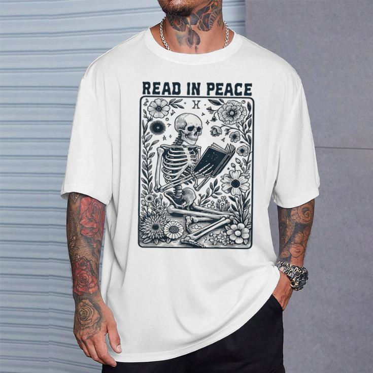 Read In Peace Book Lover Bookworm Skeleton Book Lover T-Shirt Gifts for Him