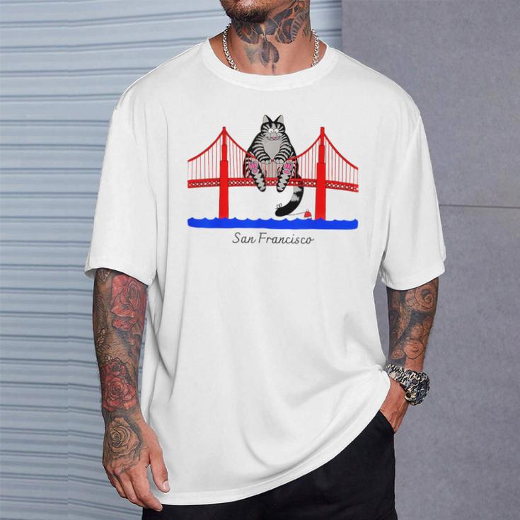 San Francisco Cat Golden Gate Bridge Book Lover Vintage T-Shirt Gifts for Him