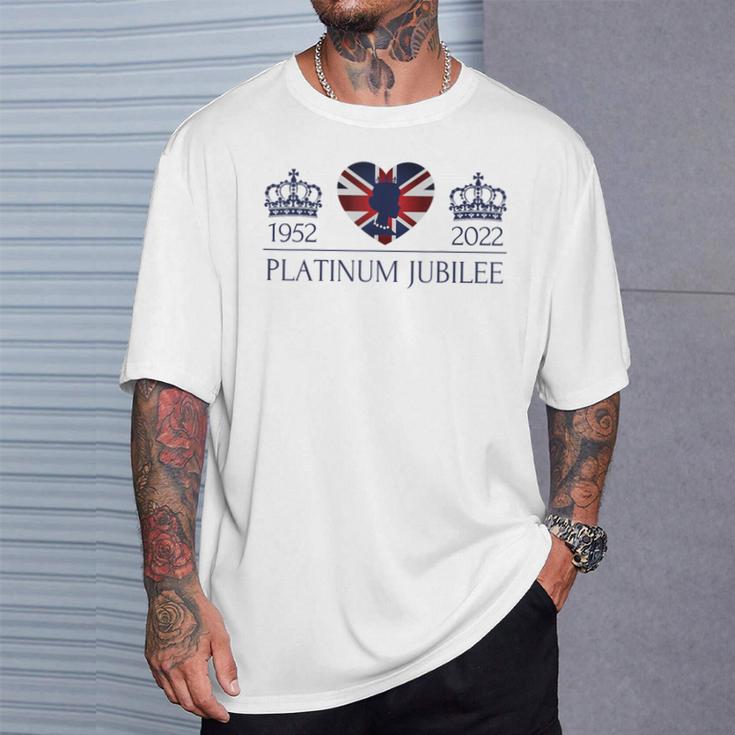 エリザベス女王プラチナジュビリー70年イギリス国旗 Tシャツ 彼への贈り物