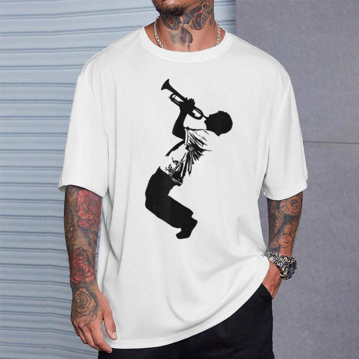 ジャズ&ブルースミュージシャン アーティスト トランペット ミュージックシルエット Tシャツ 彼への贈り物