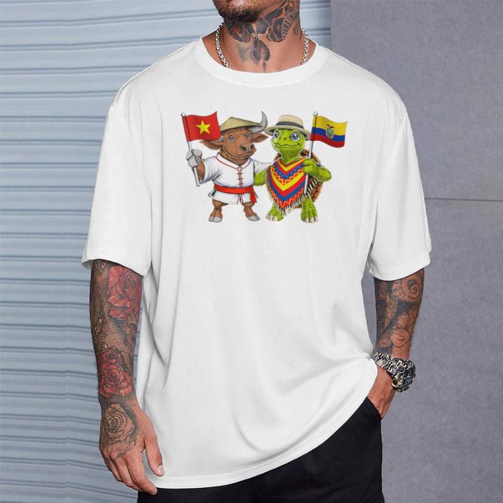ベトナム・エクアドル国旗 ベトナムのルーツ 誇り高きエクアドルの遺産 ベトナムの誇り Tシャツ 彼への贈り物