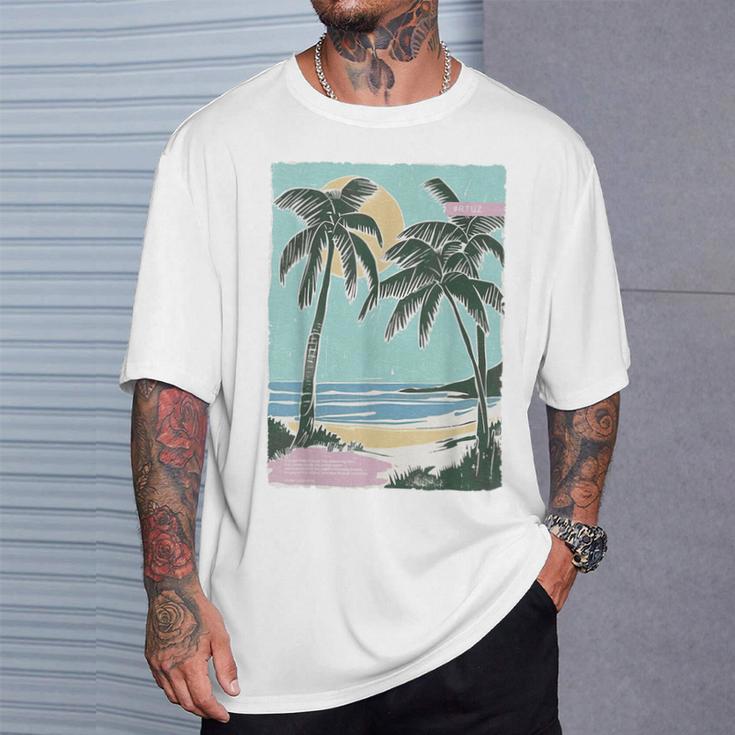 ヤシの木 ヤシの木 ビーチ 海 太陽 休暇 休暇 夏 Tシャツ 彼への贈り物