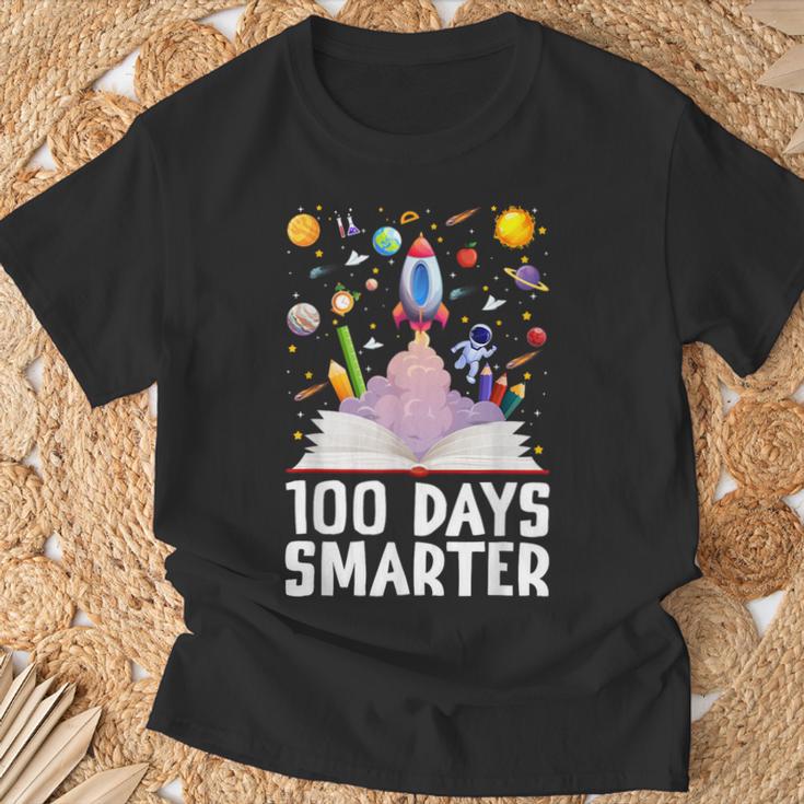 100th Day Of School 100 Days Smarter Books Space Astronaut T-Shirt Gifts for Old Men