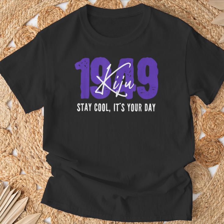 1949 誕生日 77歳 喜寿祝い クールでシンプルな数字デザイン Tシャツ 高齢者への贈り物