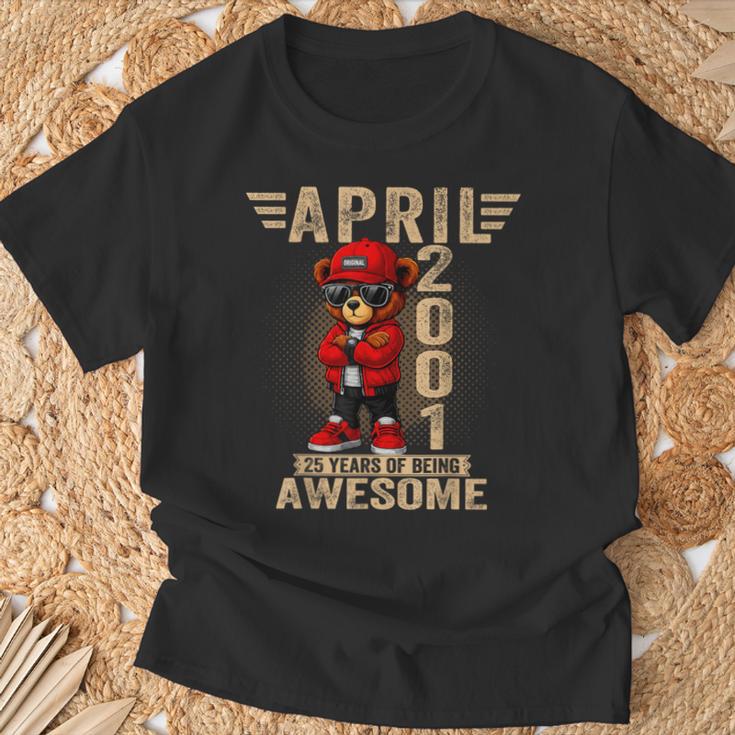 2001年4月25日の誕生日男性と女性の素晴らしいテディベア。 Tシャツ 高齢者への贈り物